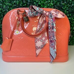 Louis Vuitton Rose Litchi Vernis Alma PM